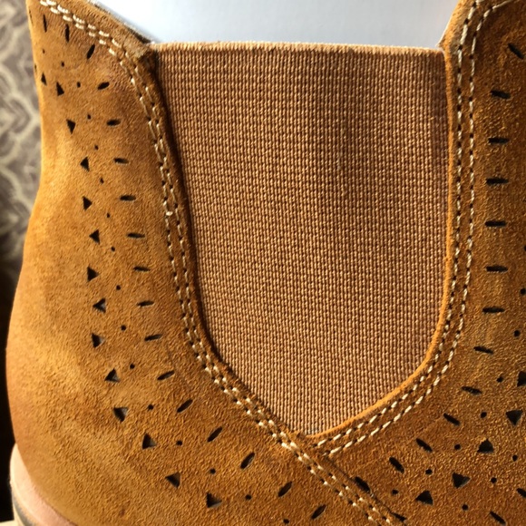 SOFFT new GENUINE SUEADE / LEATHER booties 492SN - Picture 12 of 16